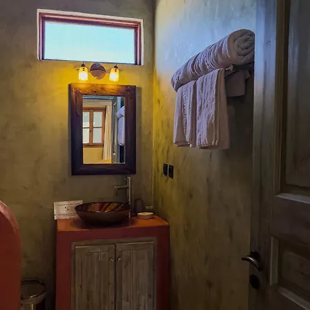 Agnanti Studios * Megisti