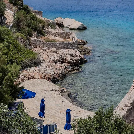 Agnanti Studios Apartment *