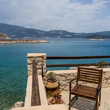 Agnanti Studios Megisti