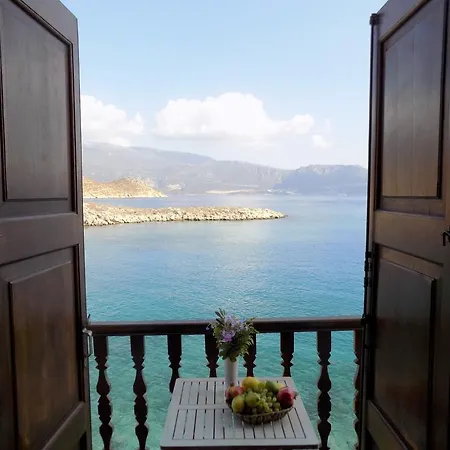 Agnanti Studios Megisti