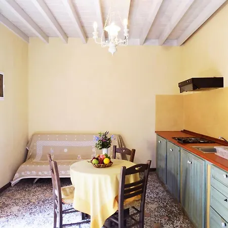 Agnanti Studios Apartment *